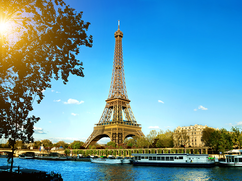 法国埃菲尔铁塔
