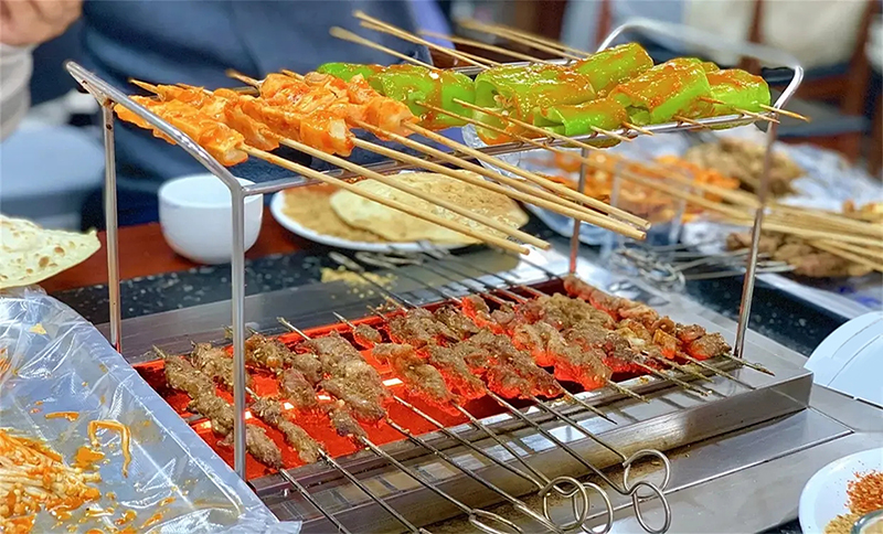 Tour to China Zibo  for barbecue big party.jpg