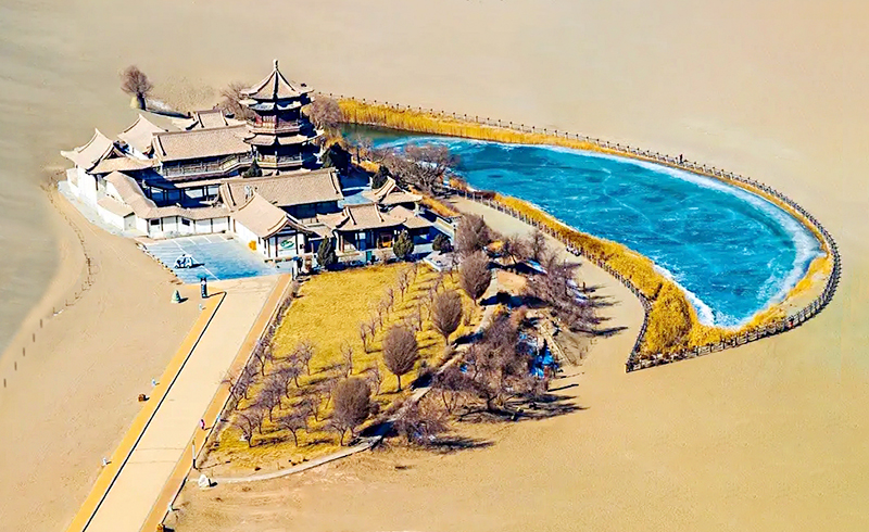 best China Dunhuang Crescent Moon Spring Travel.jpg