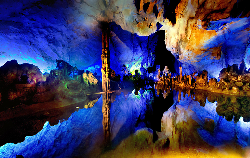 Travel-to-China-Reed-Flute-Cave-Guilin.jpg